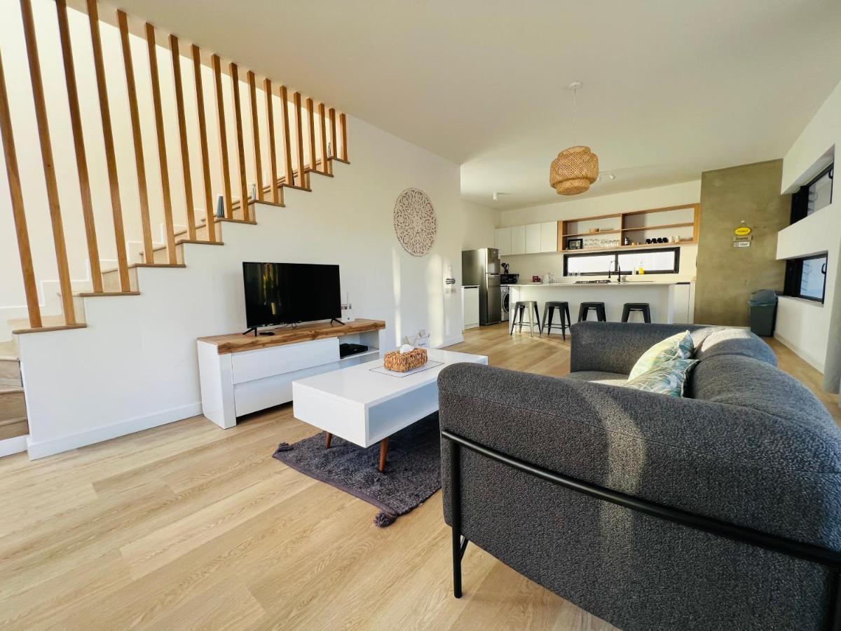 Into The Sea - Modern Home Close To The Beach Albion Esterno foto